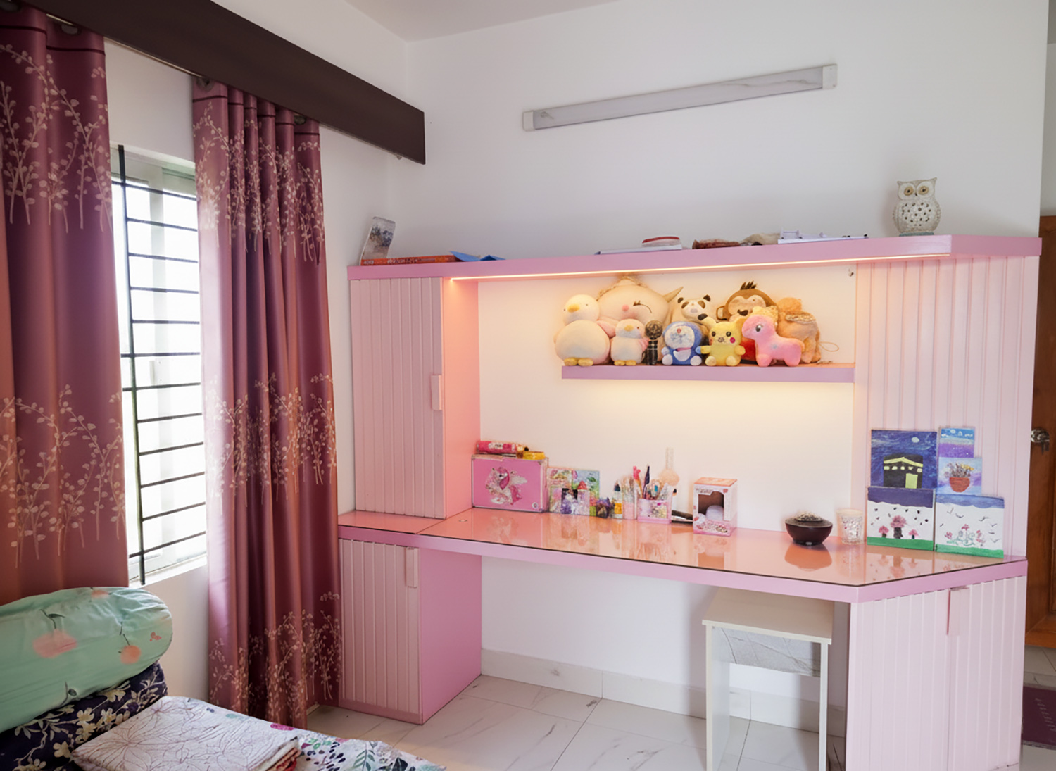 Child room reading desk with shelves and window - modern interior design for home