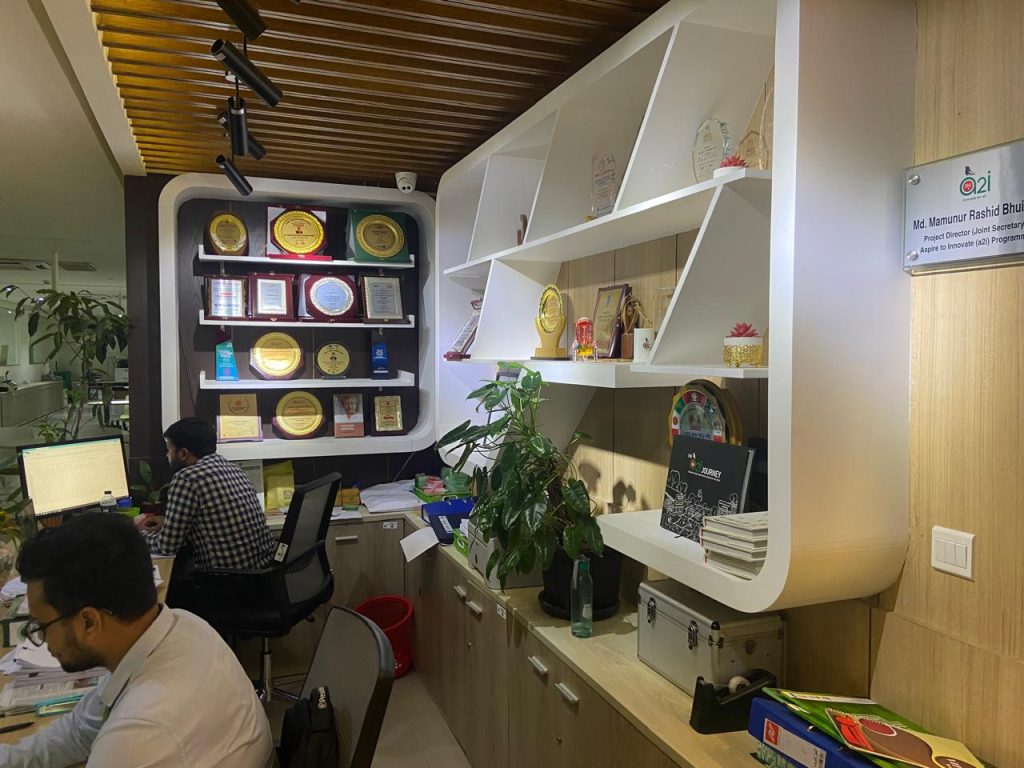 Shelved reception back area with work counter